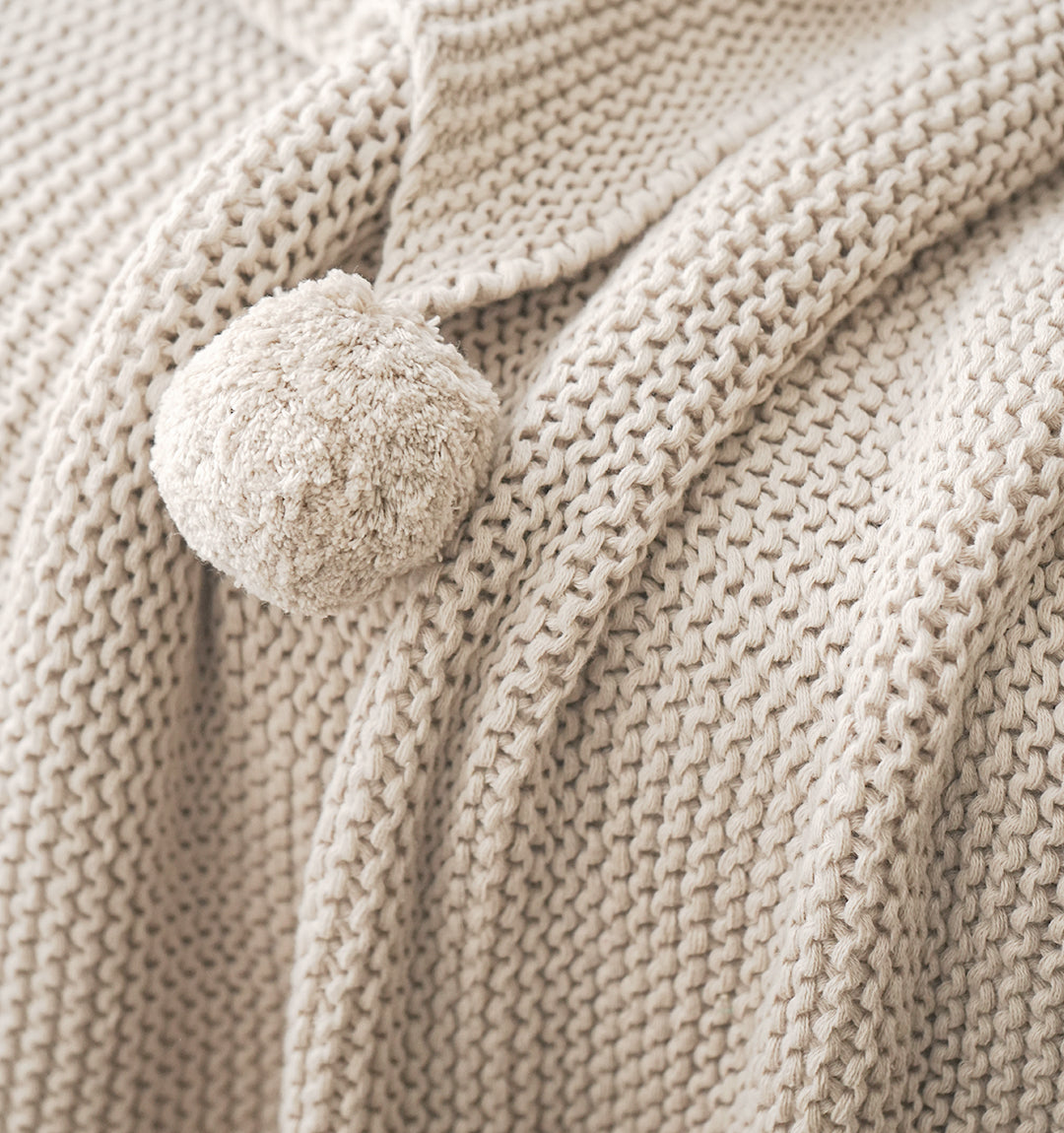 Paudha’s Exquisite All-Season Wavy Breathable Knitted Sofa Throw - Celestial White