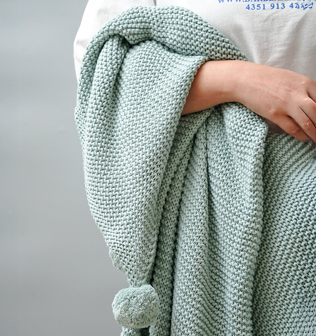 Paudha’s Exquisite All-Season Breathable 100% Cotton Wavy Knitted Sofa Throw - Arctic Blue