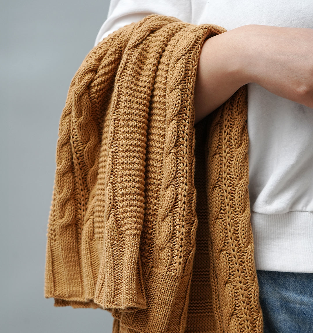 Paudha’s Exquisite Windsor Luxe All-Season, Breathable, 100% Cotton Knitted Sofa Throw - Desert Sun