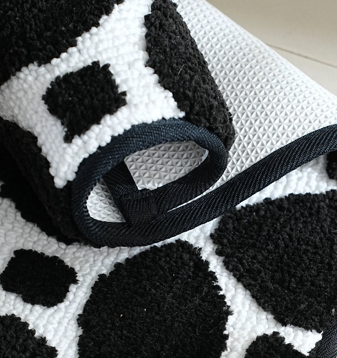 Knitted Geo Luxe Bathmat - Obsidian Noir