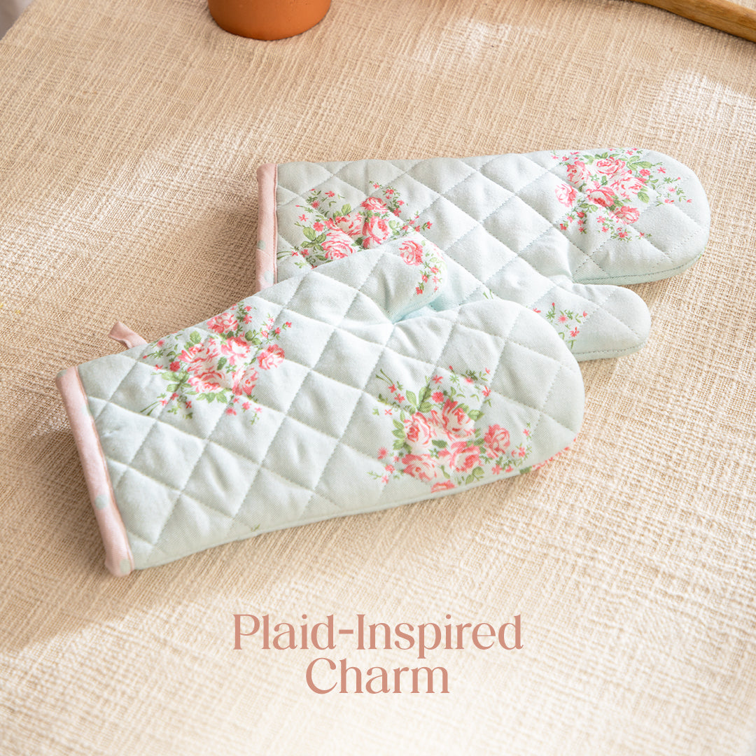 Paudha’s Heat-Resistant Quilted Oven Mitten with Plaid - Cherry Cloud
