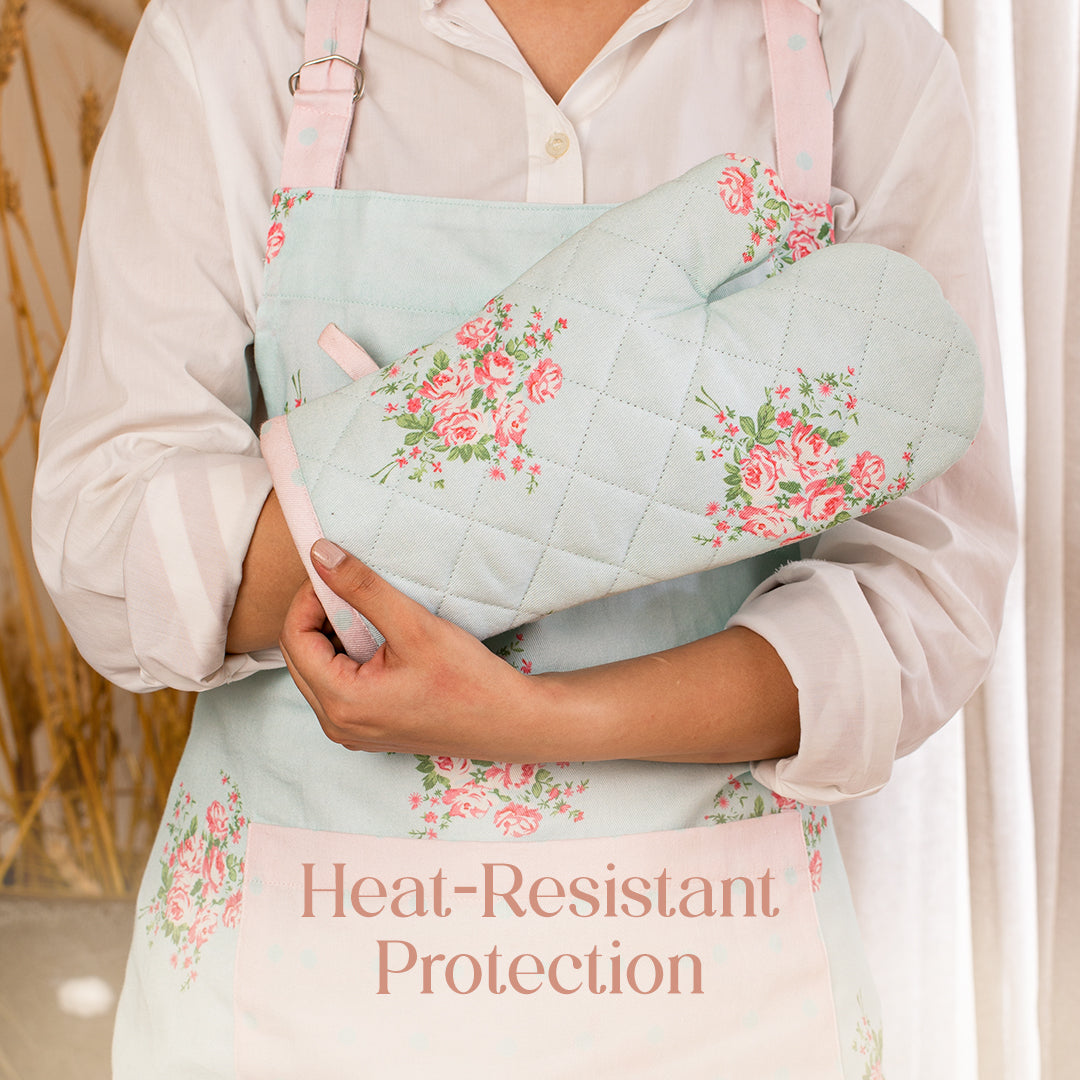 Paudha’s Heat-Resistant Quilted Oven Mitten with Plaid - Cherry Cloud