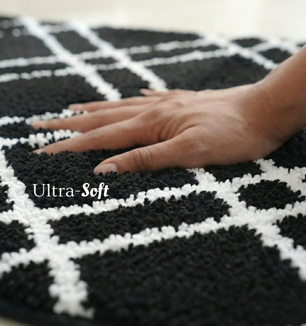 Knitted Geo Diamond Foam Padded Bathmat - Onyx Grid
