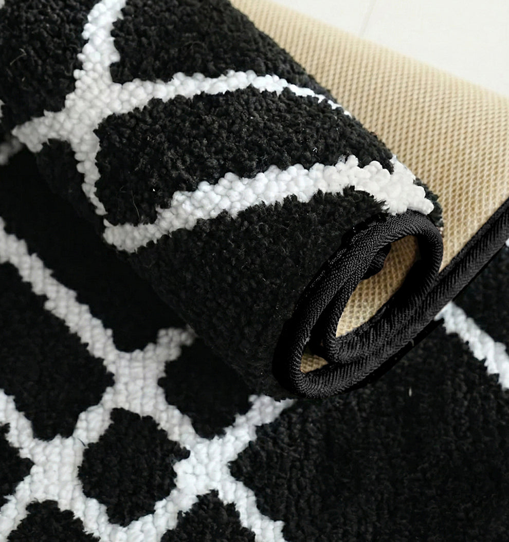 Knitted Geo Diamond Foam Padded Bathmat - Onyx Grid