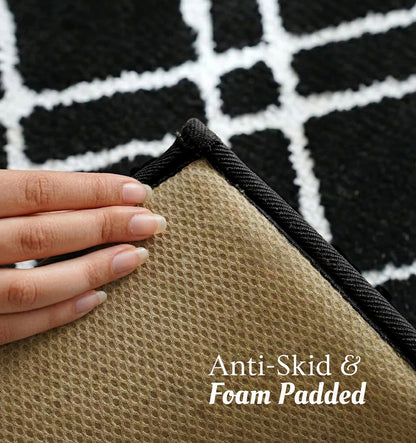 Knitted Geo Diamond Foam Padded Bathmat - Onyx Grid