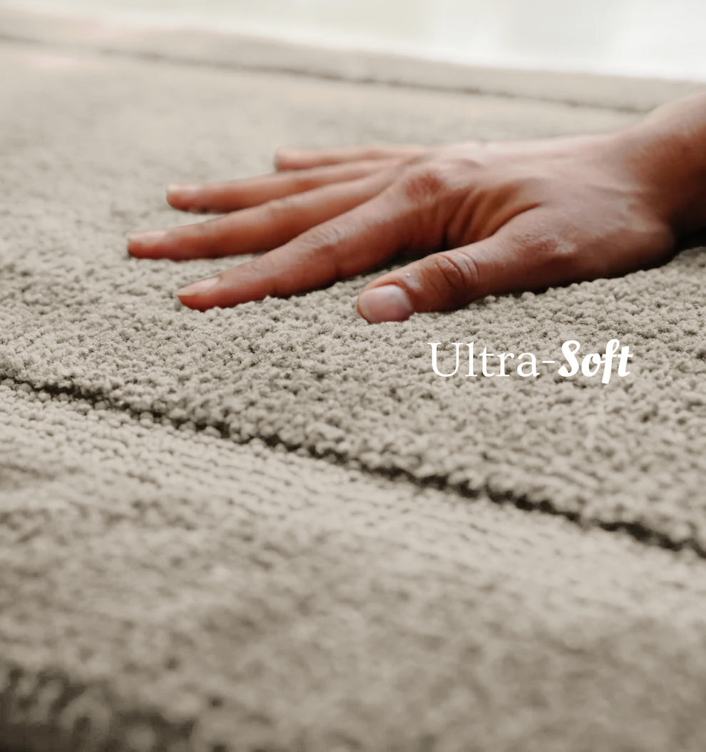 Classic Knitted Border Foam Padded Bathmat - Almond Haze