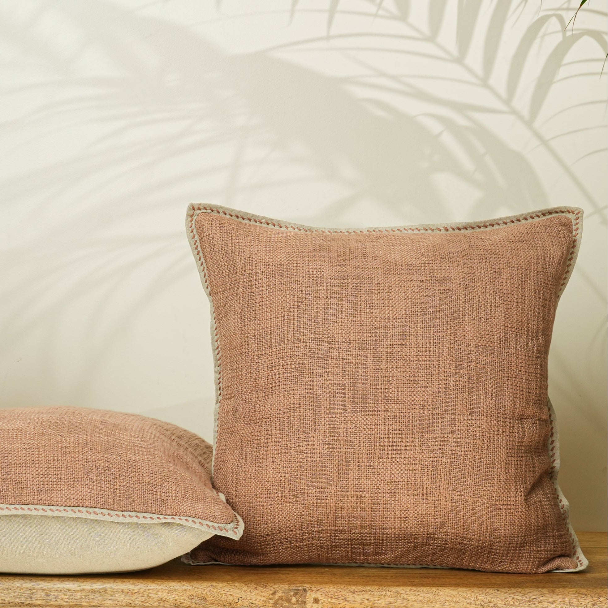 ト*〜様 新品✨Suhadabi Aluce Cushion Foundatio Suhadabi クッションファンデーション 01 ナチュラルベージュ