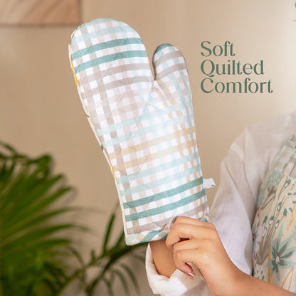 Paudha’s Heat-Resistant Quilted Oven Mitten with Plaid - Basil Breeze